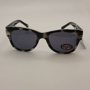 Fossil Sunglasses with Black and White Tortoise Shell Design